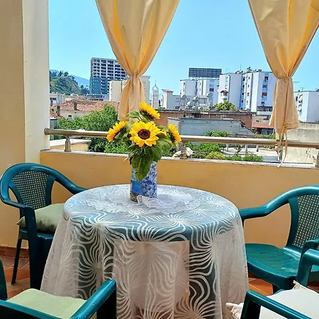 Guest Near Historical Center Pensjonat *