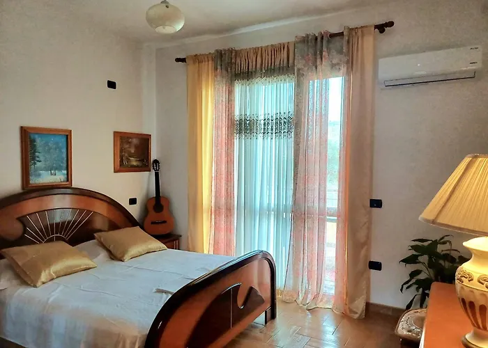 Guest Near Historical Center